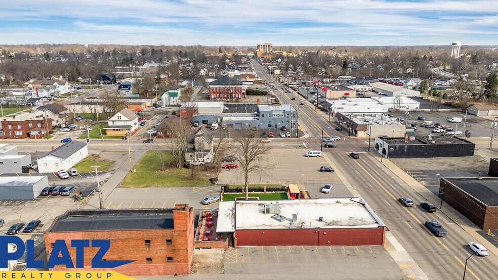 More Photos Of 439 E Market St, Warren Restaurant For Sale