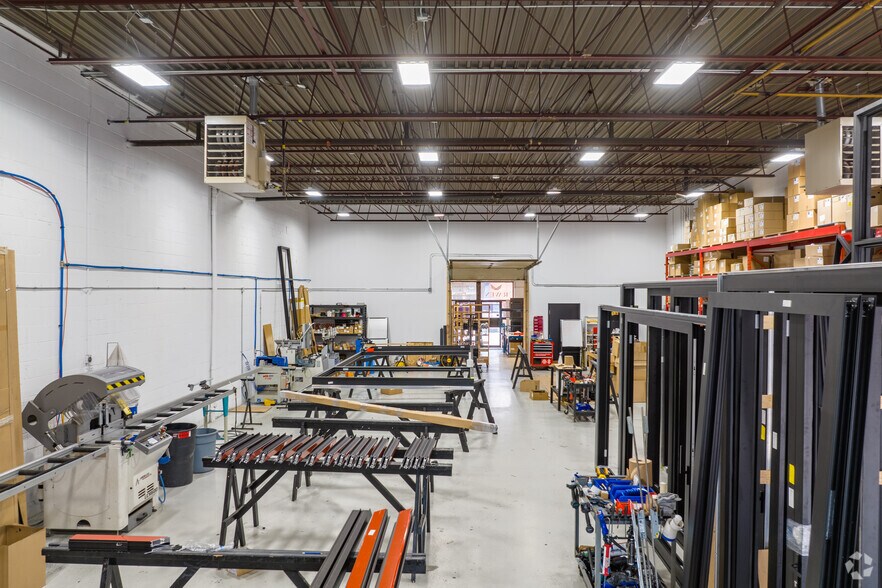 More Photos Of 7720 Kimbel St, Mississauga Warehouse For Lease