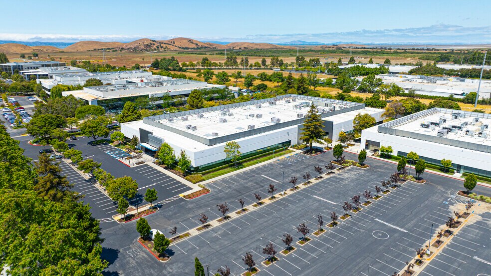 More Photos Of 6607-6657 Kaiser Dr, Fremont Light Manufacturing For Lease