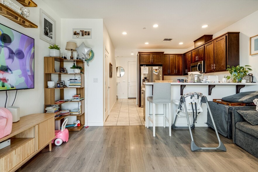 More Photos Of 4040 Alexander David Ct, Larkfield Apartments For Sale