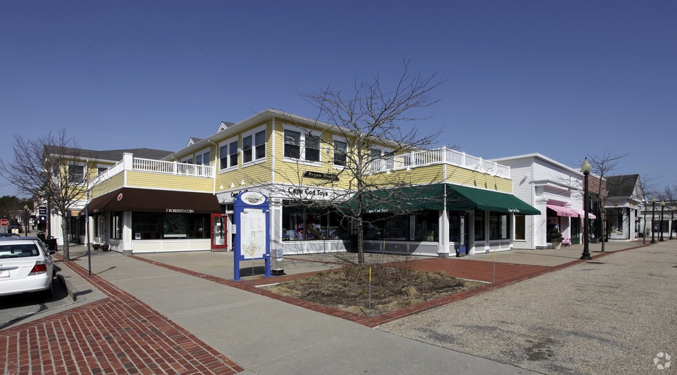 More Photos Of 16-38 Nathan Ellis Hwy, Mashpee Unknown For Lease