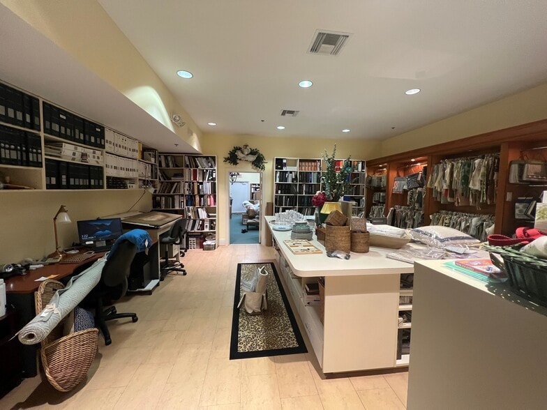 More Photos Of 12010 US Highway 1, North Palm Beach Medical For Sale