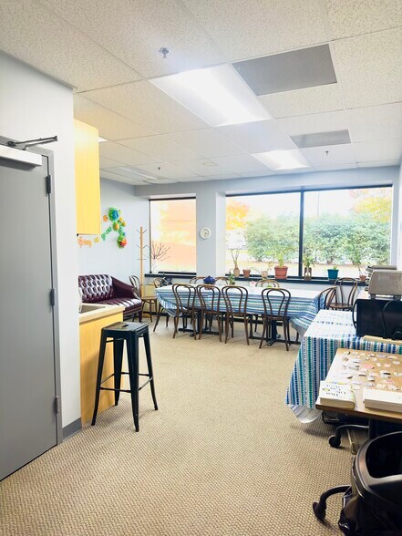 More Photos Of 7215 Corporate Ct, Frederick Office For Lease