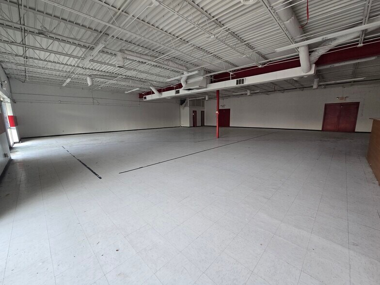 More Photos Of 5357-5365 1st Ave N, Birmingham Unknown For Lease