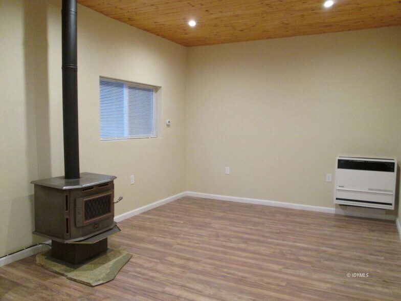 More Photos Of 52810 Pine Cove Rd, Idyllwild-Pine Cove Manufactured Housing Mobile Home Park For Sale