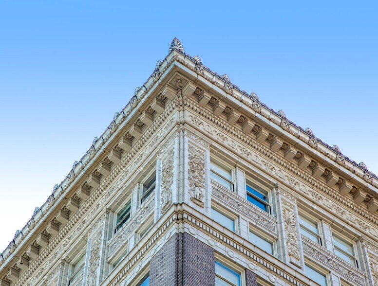 More Photos Of 506 SW Sixth Ave, Portland Office For Lease