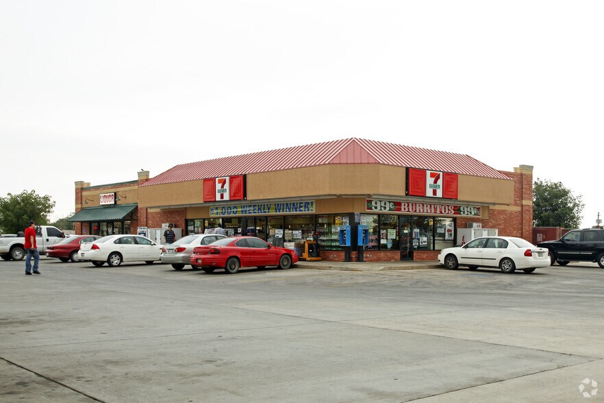 More Photos Of 4300 S Bryant Ave, Oklahoma City Convenience Store For Lease