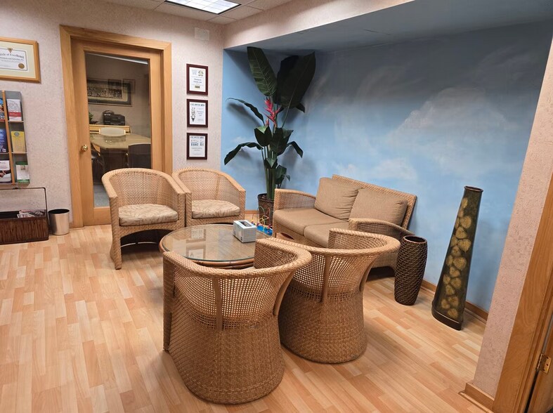 More Photos Of 3949 Evans Ave, Fort Myers Medical For Sale