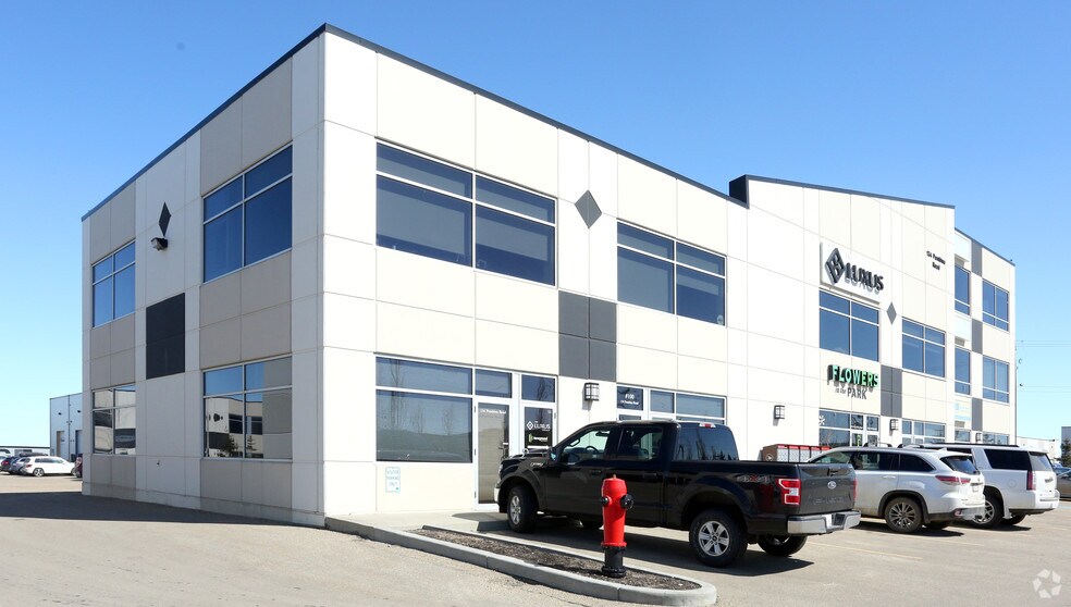 More Photos Of 134 Pembina Rd, Sherwood Park Flex For Sale