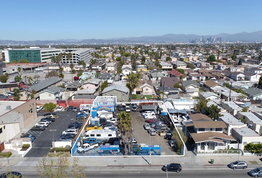 More Photos Of 911 W Manchester Ave, Los Angeles Land For Sale