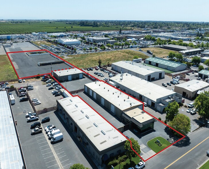 More Photos Of 4812 Stratos Way, Modesto Warehouse For Lease