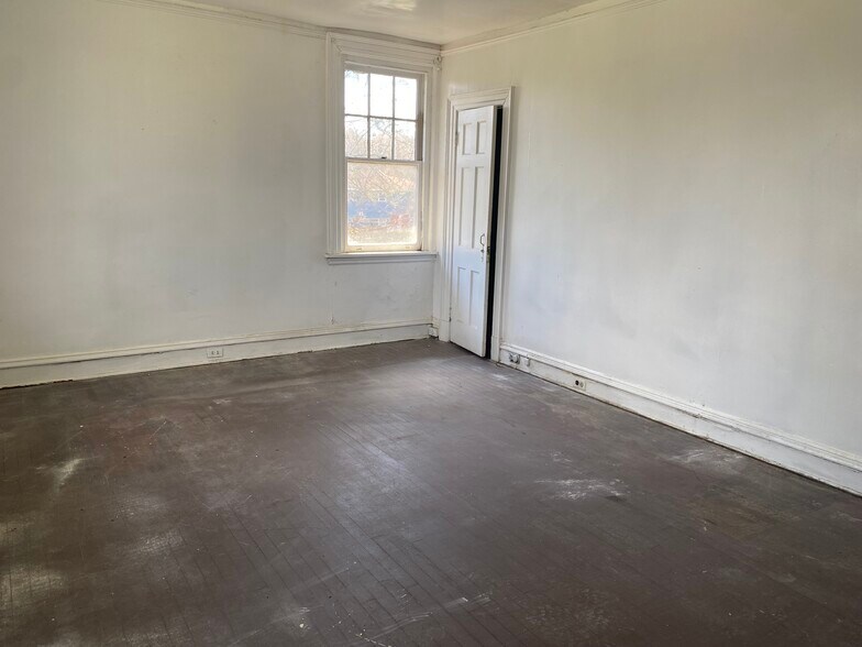 More Photos Of 3822 Chamberlayne Ave, Richmond Assisted Living For Sale