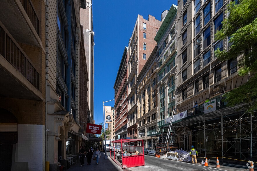 Primary Photo Of 5-7 E 16th St, New York Office For Sale