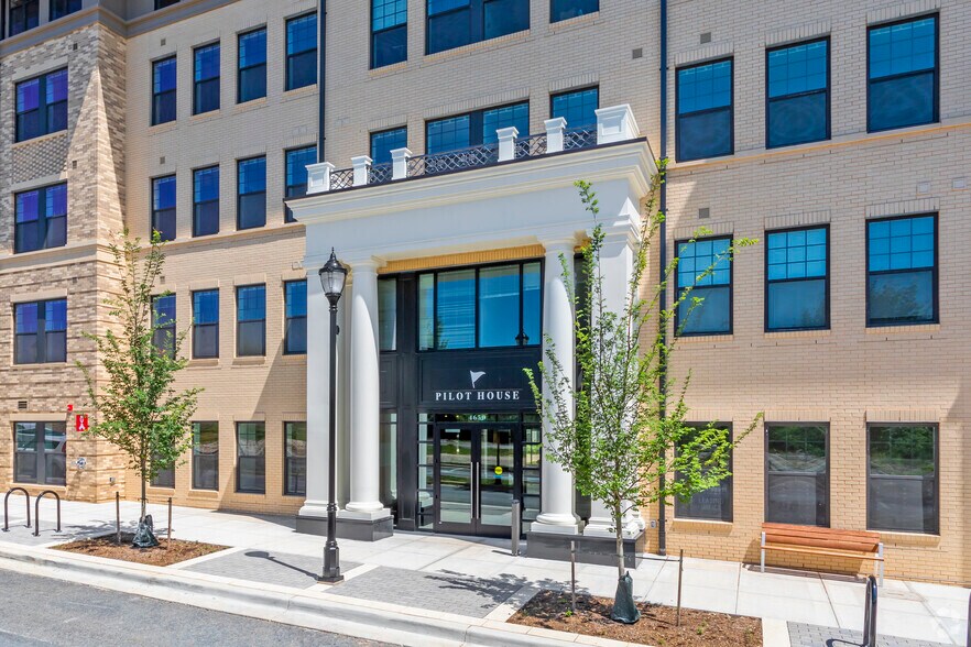 More Photos Of 4650 Van Buren St, Riverdale Park Apartments For Lease