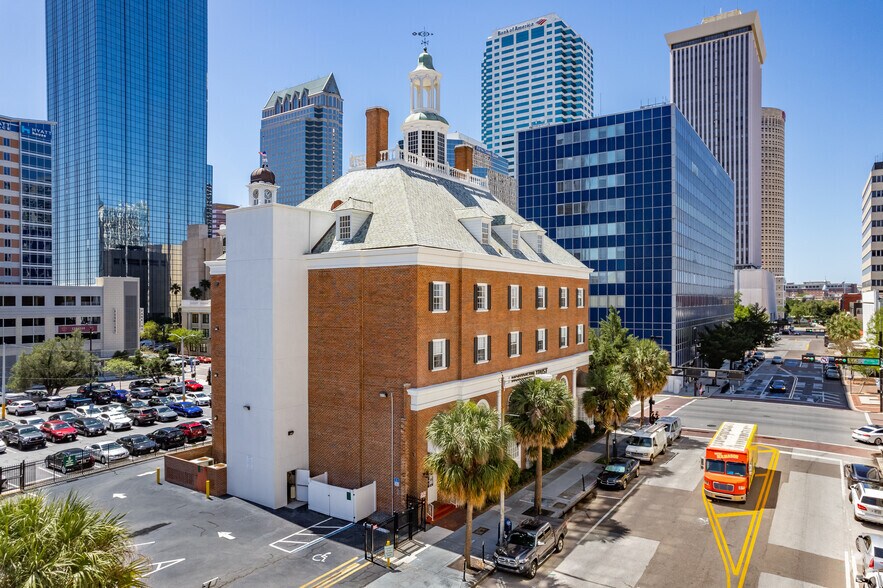 More Photos Of 425 N Florida Ave, Tampa Office For Lease