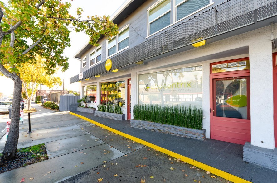 More Photos Of 3000-3010 Lincoln Blvd, Santa Monica Storefront Retail Residential For Lease
