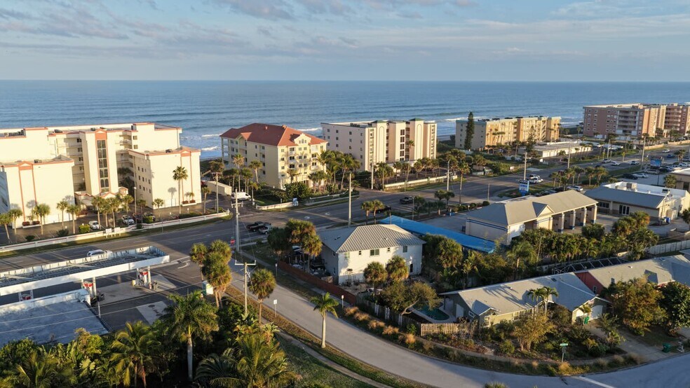 More Photos Of 1520 N Highway A1A, Indialantic General Retail For Sale