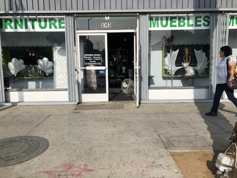 More Photos Of 5143 Whittier Blvd, Los Angeles Storefront For Sale