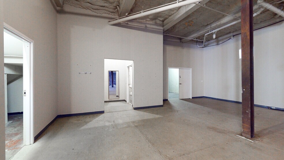 More Photos Of 3 Martin Luther King Jr Blvd, Savannah Restaurant For Sale