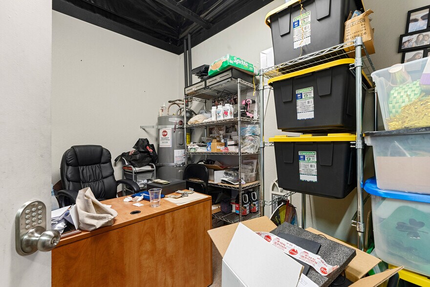 More Photos Of 7126 Skyway, Paradise Storefront Retail Office For Sale