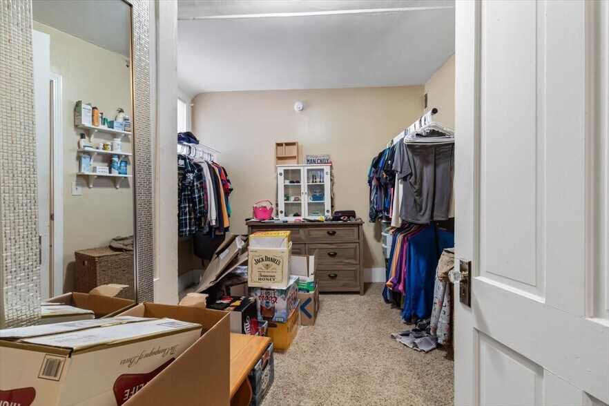 More Photos Of 116 W Jessie St, Rushford Storefront Retail Residential For Sale