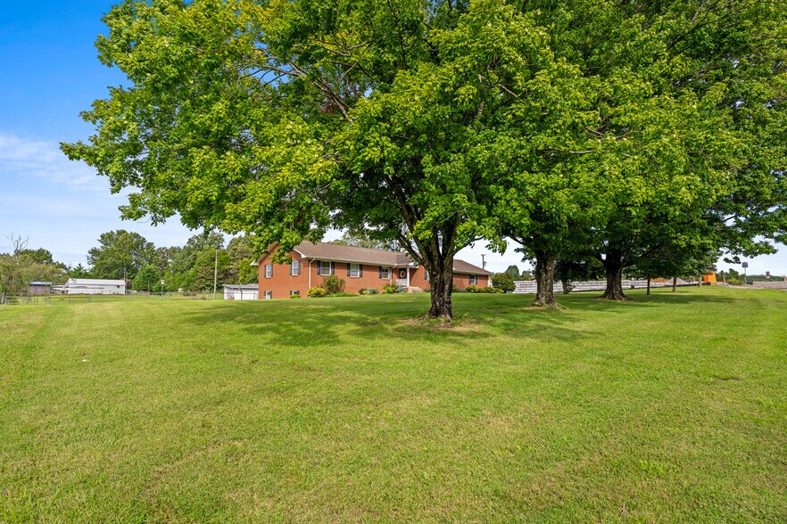 More Photos Of 3320 Bakertown Rd, Knoxville Multifamily For Sale