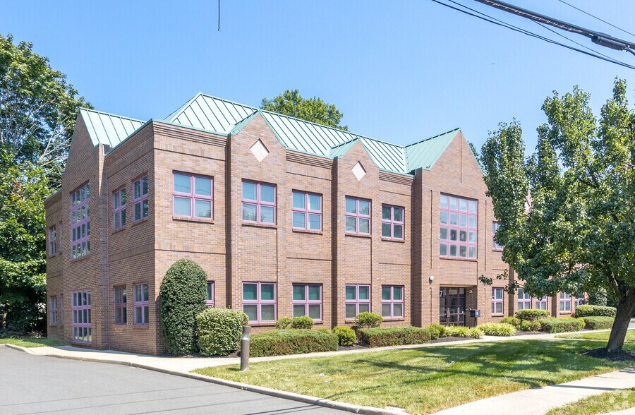 More Photos Of 7 Dunmore Ave, Ewing Office For Lease