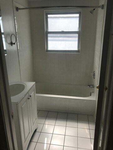 More Photos Of 2332 W Charleston St, Chicago Apartments For Sale