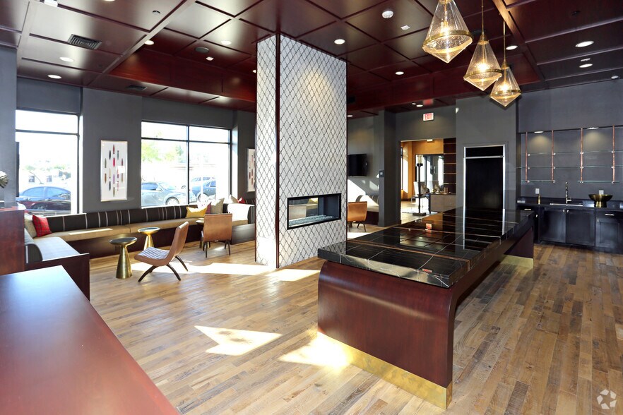 More Photos Of 7350 E Stetson Dr, Scottsdale Apartments For Lease