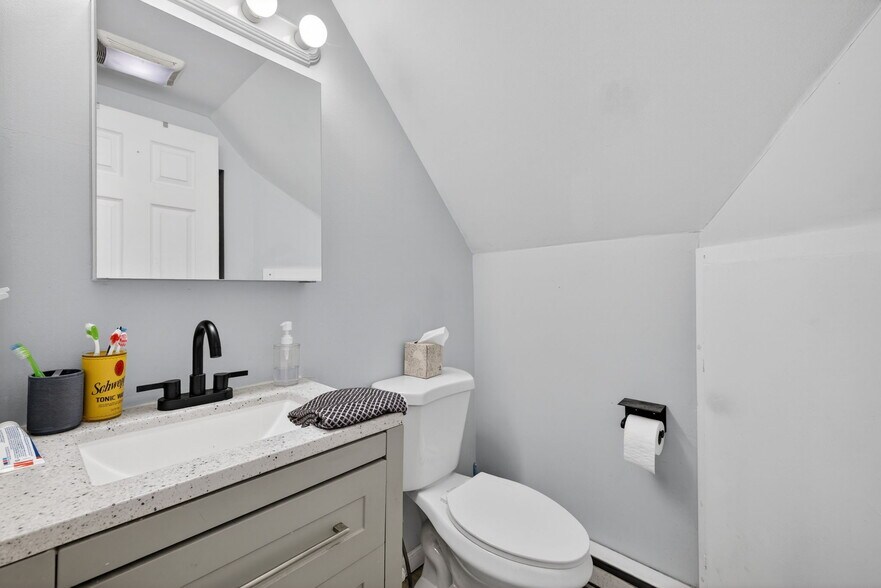 More Photos Of 501 Manchester St, Manchester Multifamily For Sale