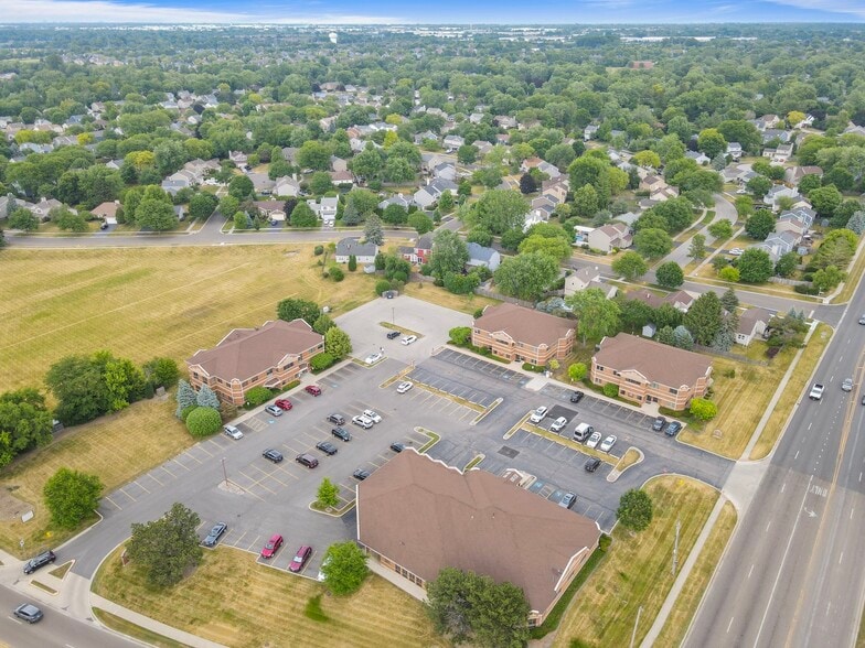 More Photos Of 1N131 County Farm Rd, Winfield Office For Sale