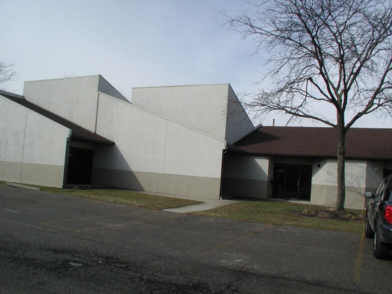 More Photos Of 2700 Sawbury Blvd, Columbus Office For Sale