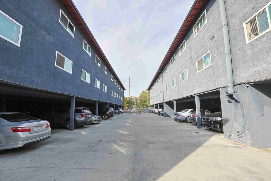 More Photos Of 2202-2208 Michigan Ave, Los Angeles Apartments For Sale
