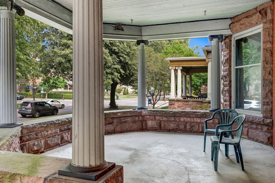 More Photos Of 461 Linwood Ave, Buffalo Apartments For Sale