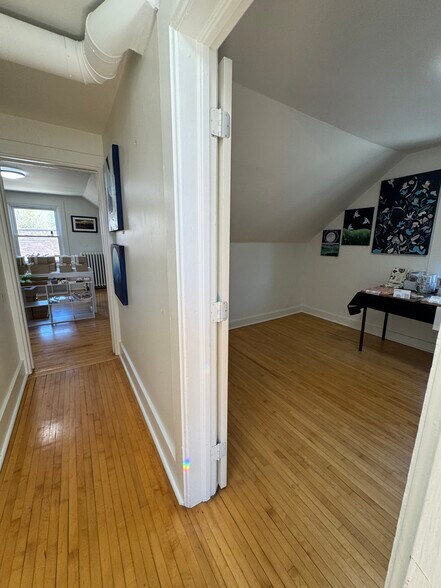 More Photos Of 168 13th Ave NE, Minneapolis Storefront Retail Office For Lease