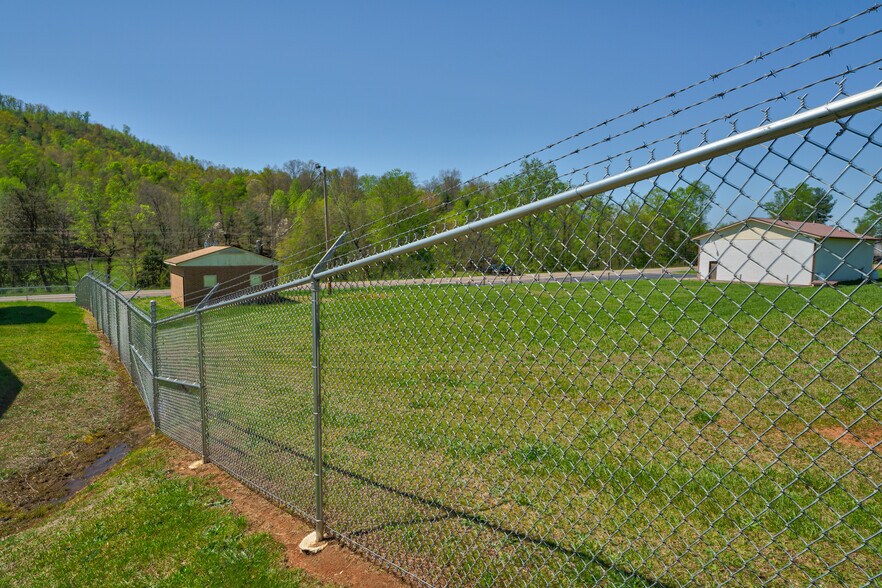 More Photos Of 3495 NC 18 S, Morganton Self Storage For Sale