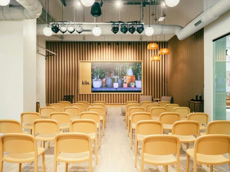 More Photos Of 17190 Bernardo Center Dr, San Diego Coworking Space