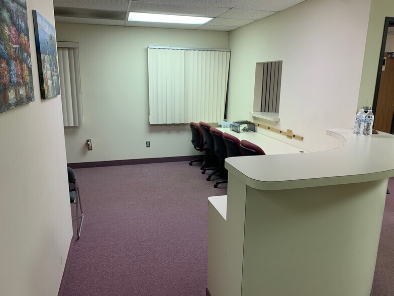 More Photos Of 38300 Van Dyke Ave, Sterling Heights Medical For Lease