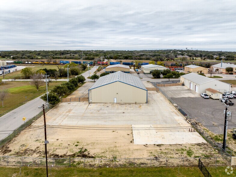 More Photos Of 17300 Bell North Dr, Schertz Warehouse For Sale