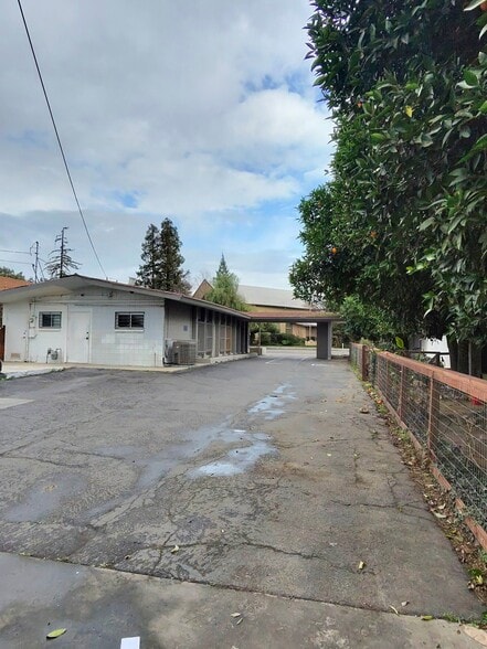 More Photos Of 1253 N Winton Way, Atwater Freestanding For Sale
