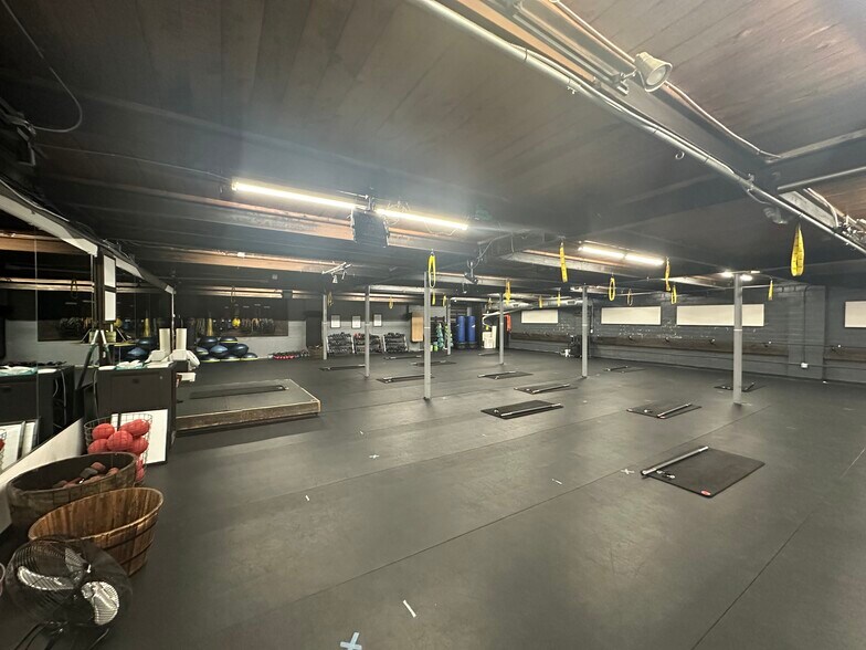 More Photos Of 165 Midland Ave, Lexington Health Club For Sale