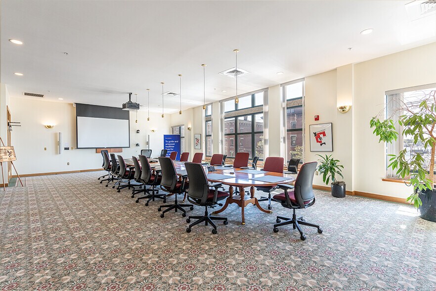 More Photos Of 1 Market St, Portland Office For Lease
