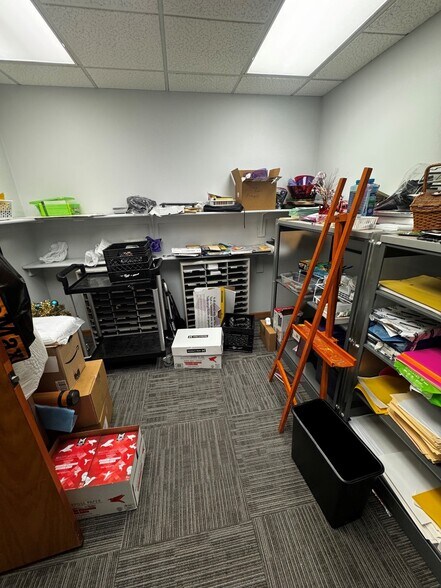 More Photos Of 10834 Old Mill Rd, Omaha Office For Lease
