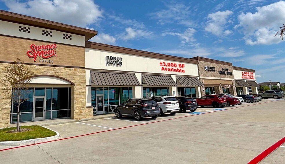 More Photos Of 1340 League City Pkwy, League City Storefront For Lease