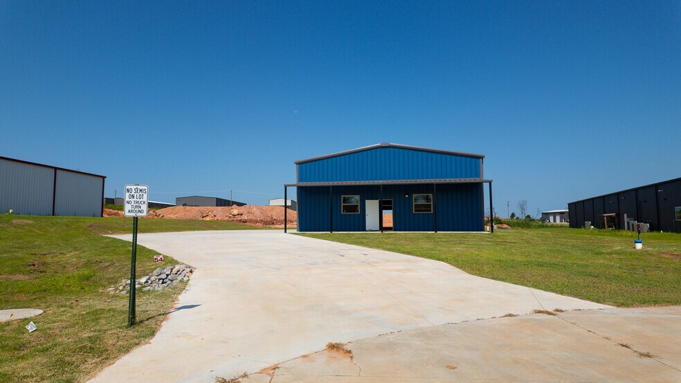Primary Photo Of 11515 Maui Ln, Edmond Warehouse For Sale