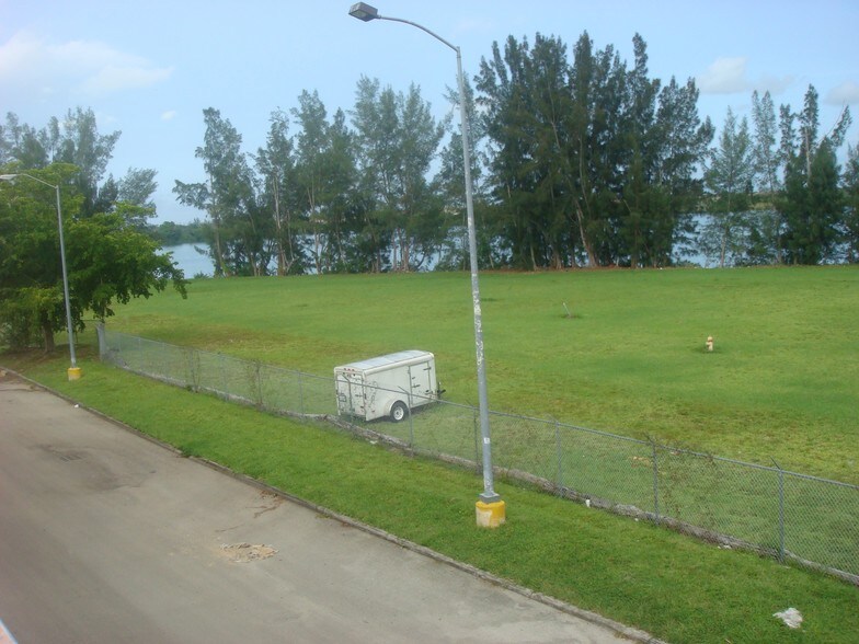 More Photos Of 27455 S Dixie Hwy, Homestead Land For Lease