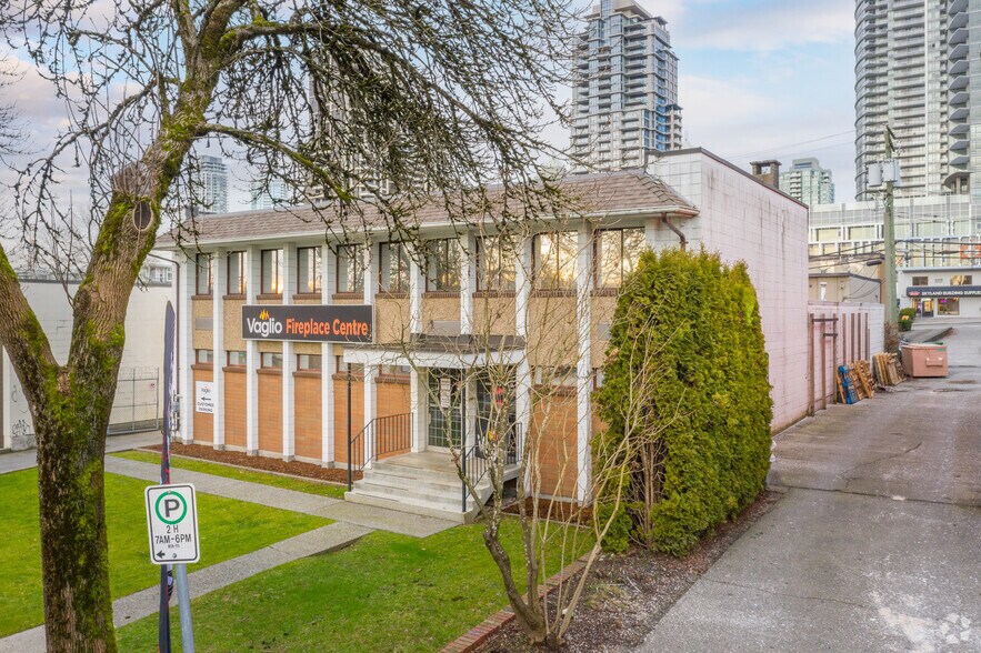 Primary Photo Of 4415 Juneau St, Burnaby Warehouse For Lease