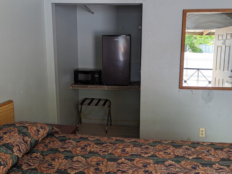 More Photos Of 7418 Chef Menteur Hwy, New Orleans Hotel For Sale
