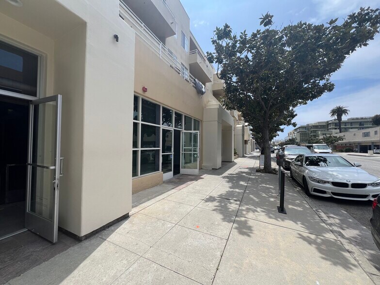 More Photos Of 902-914 Broadway, Santa Monica Unknown For Lease