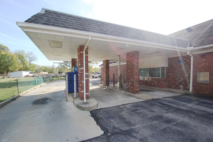 More Photos Of 26700 Royalton Rd, Columbia Station Freestanding For Lease